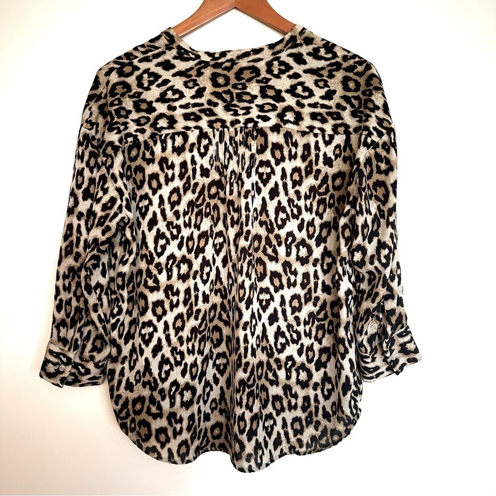 Banana Republic Elegant Blouse in Classic Cheetah Print Size Small - Picture 8 of 11